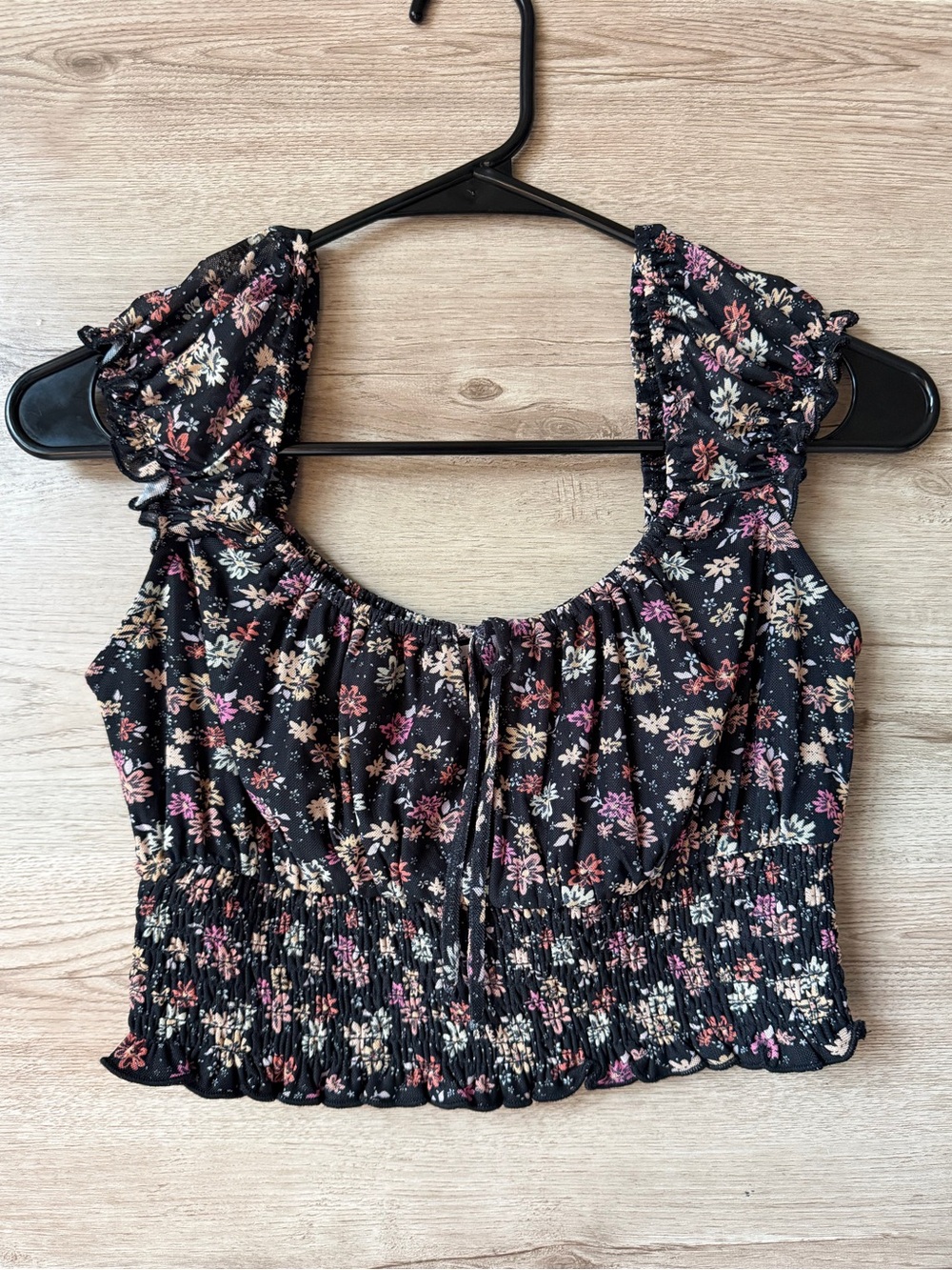 NWT Black Floral Smocked Puff Sleeve Crop Top Cottagecore Size Small